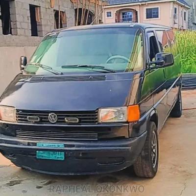 🚐 2003 Volkswagen Transporter | Spacious Family Van in Amuwo-Odofin - Low Mileage & Reliable
