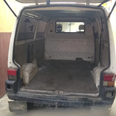 🚐 2004 Volkswagen Transporter Spacious Van | Available in Lagos - Low Mileage & Eco-Friendly