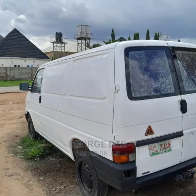 🚐 Volkswagen Spacious Transporter Van | Available in Abuja - Low Mileage & Well-Maintained