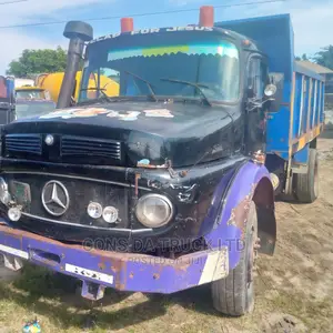 🚛 Mercedes-Benz Actros L Tipper Truck 1986 | Available in Lagos - Low Mileage & Strong Performance - Image 6