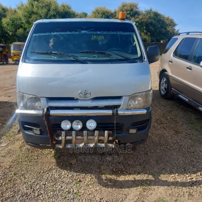 🚐 Toyota HiAce Versatile Van for Sale in Lagos - Spacious & Reliable
