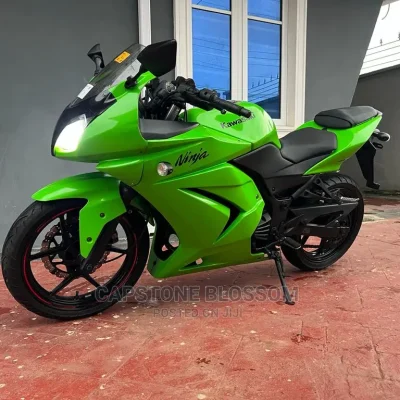 🏍️ 2012 Kawasaki EX250 Sportbike | Available in Lagos - Fun & Reliable