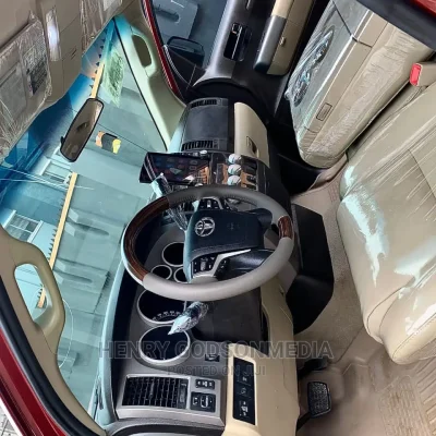 🚚 Toyota Tundra Reliable Full-Size Truck | Available in Amuwo-Odofin - Low Mileage