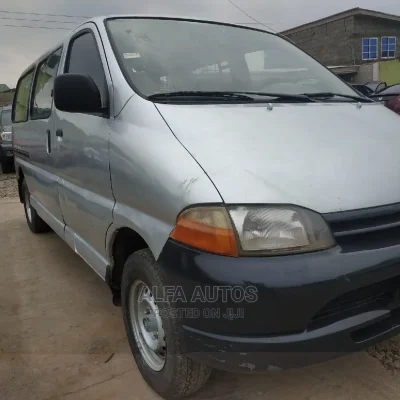 🚐 Toyota HiAce Versatile Van | Spacious 12-Seater in Lagos - Well-Maintained Option