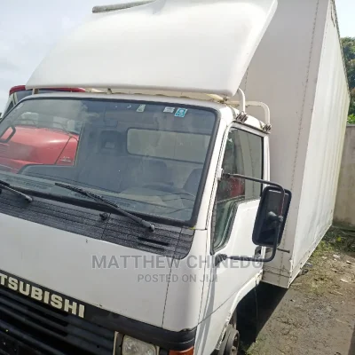 🚚 Mitsubishi Canter Reliable Truck | Available in Amuwo-Odofin - Well-Maintained & Efficient