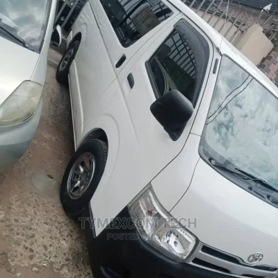 🚐 Toyota HiAce 2013 White Van | Available in Lagos - Low Mileage & Spacious