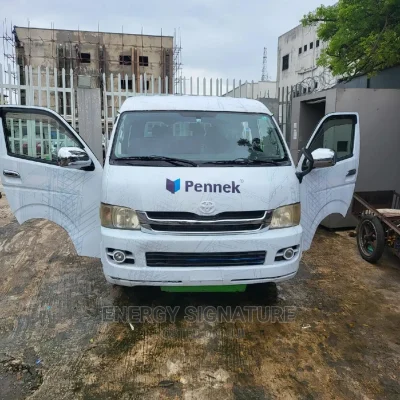 🚐 2014 Toyota HiAce Dependable Van | Available in Lagos - Spacious & Well-Maintained