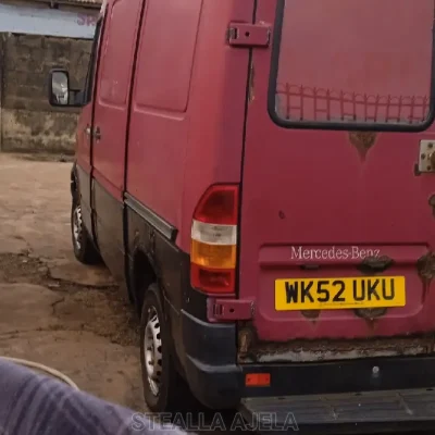 🚐 2006 Mercedes-Benz Sprinter | Spacious Cargo Van in Ibadan - Eco-Friendly Diesel Engine