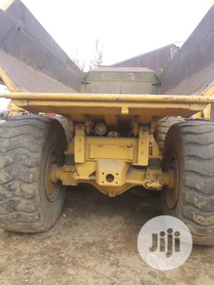 ๐ 2009 Volvo Heavy-Duty Truck | Available in California - Low Mileage & Reliable - Image 3