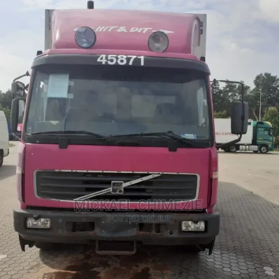 🚚 Volvo FL Food Truck for Sale | Available in Lagos - Well-Maintained & Efficient