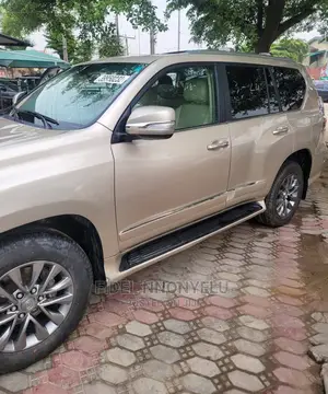 ๐ 2011 Lexus GX Gold SUV | Low Mileage in Lagos - Family-Friendly & Well-Maintained - Image 5