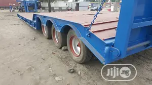 🚛 2015 Lowbed Truck for Sale in Apapa - Triple Axle with Custom Paint Options - Image 4
