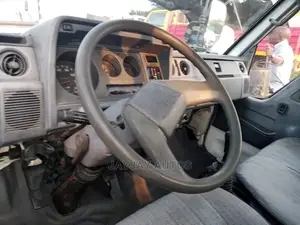 🚚 Toyota Dyna 3000 Work Truck | Available in Apapa - Low Mileage, Well-Maintained - Image 5