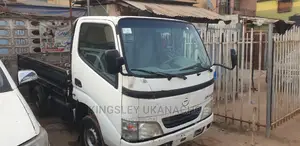 🚚 2005 Toyota Dyna Mini Truck | Available in Ifako-Ijaiye - Well-Maintained & Efficient - Image 2