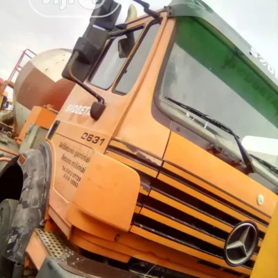 🚛 2007 Mercedes-Benz Concrete Mixer | Available in Lagos - Diesel Engine & Well-Maintained