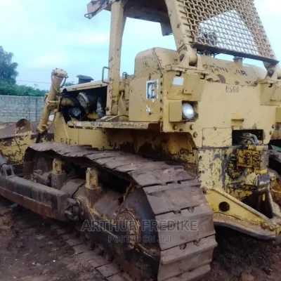 Caterpillar Durable Bulldozer for Sale in Lagos - Low Hours and Well-Maintained