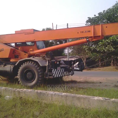 For Sale: 25-Ton Grove Crane | Excellent Condition in Port Harcourt - Fully Inspected