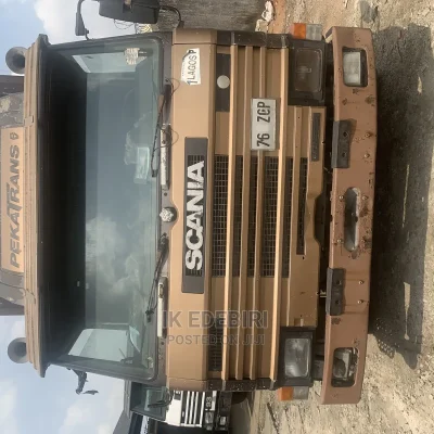 🚚 Scania 82 Truck for Sale | Located in Lagos - Well-Maintained & Powerful