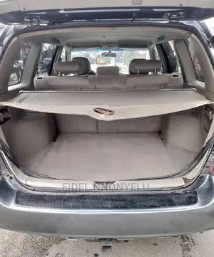 🚙 Toyota Highlander 2002 Reliable SUV | Available in Lagos - Low Mileage & Spacious - Image 3
