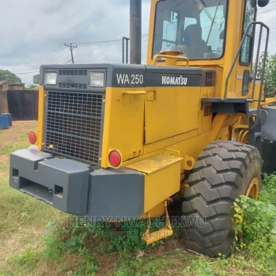🚜 Komatsu 250 Payloader for Sale | Inspect in Lagos - Low Hours & Ready to Work