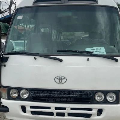 🚍 2010 Toyota Coaster Minibus | Available in Lagos - Low Mileage & Spacious