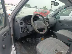 🚐 2004 Toyota HiAce Spacious Van | Available in Apapa - Low Mileage & Reliable - Image 3