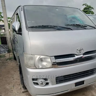 🚐 2006 Toyota HiAce Reliable Van | Spacious & Well-Maintained in Ikeja