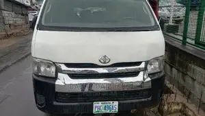 🚐 2011 Toyota HiAce Versatile Van | Available in Port Harcourt - Low Mileage & Well-Maintained - Image 5