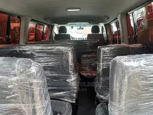 🚐 2012 Toyota HiAce Family Van | Available in Amuwo-Odofin - Low Mileage & Spacious - Image 6
