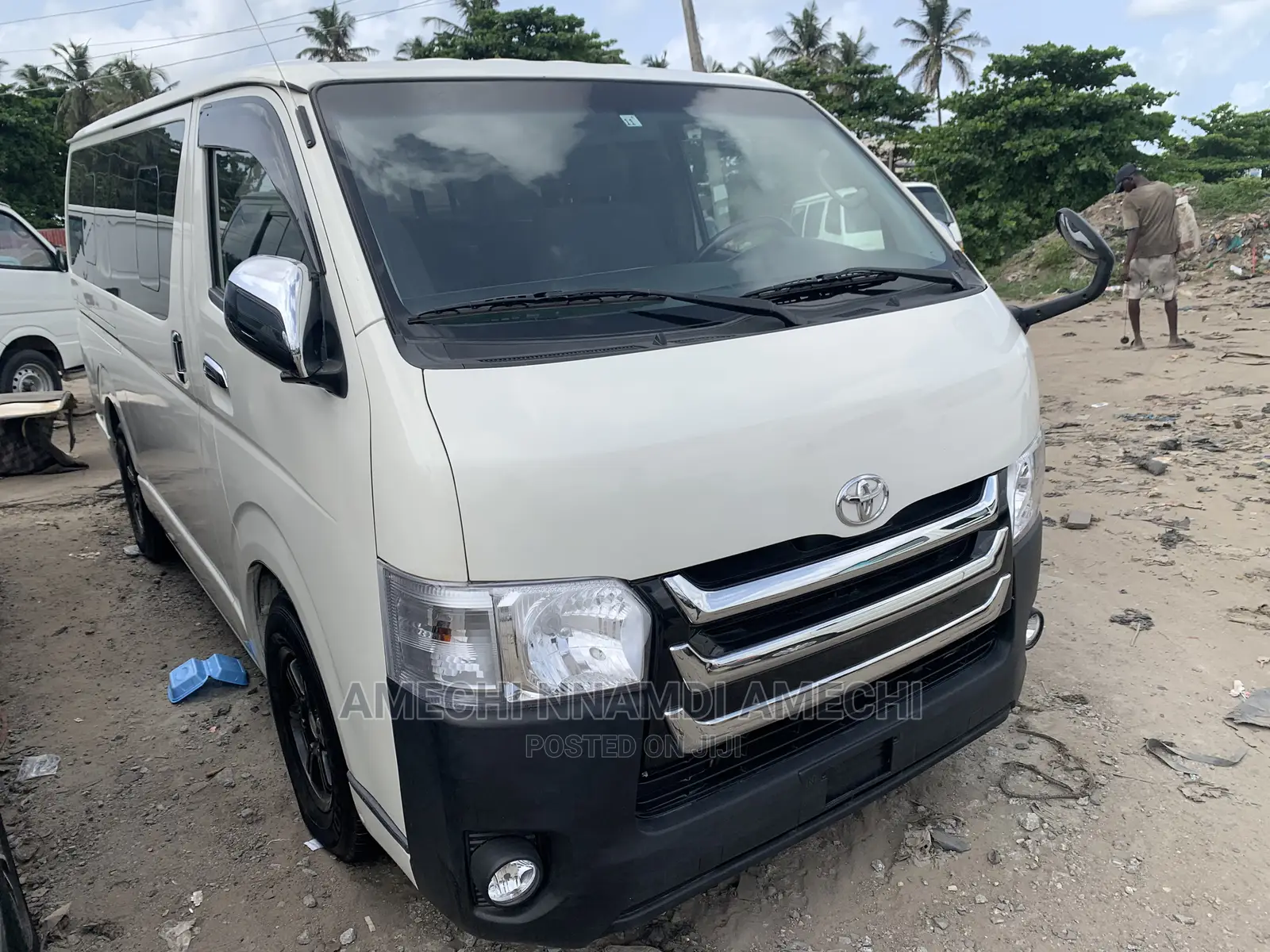 🚐 2012 Toyota HiAce Spacious Van | Available in Apapa - Well-Maintained & Ready