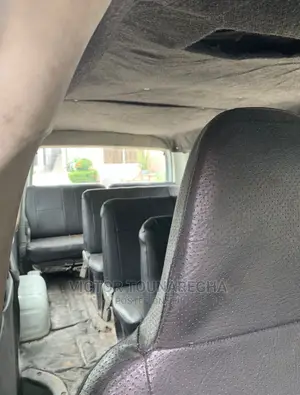 🚐 2012 Toyota HiAce Versatile Van | Available in Lagos - Low Mileage & Spacious - Image 3
