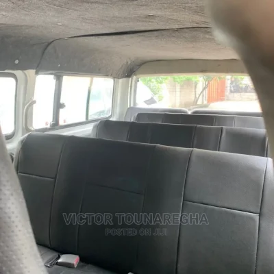 🚐 2012 Toyota HiAce Versatile Van | Available in Lagos - Low Mileage & Spacious
