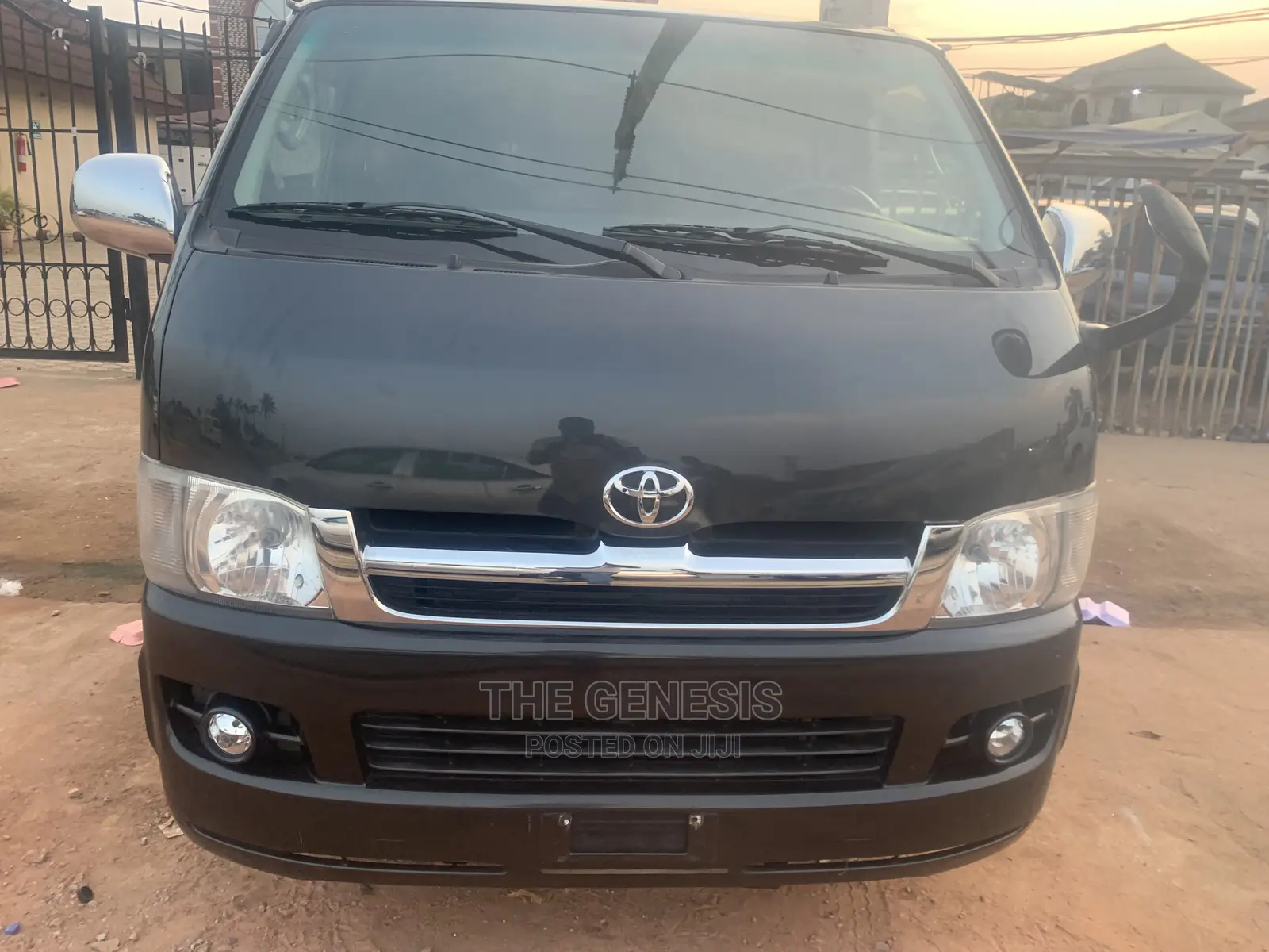 🚐 2014 Toyota HiAce Family Van | Available in Lagos - Spacious, Reliable, and Fuel Efficient
