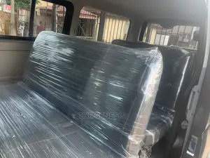 🚐 2014 Toyota HiAce Family Van | Available in Lagos - Spacious, Reliable, and Fuel Efficient - Image 6