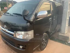 🚐 2014 Toyota HiAce Family Van | Available in Lagos - Spacious, Reliable, and Fuel Efficient - Image 3