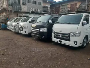 🚐 2018 Toyota HiAce Diesel Van | Spacious Interior in Apapa - Low Mileage, Great Condition - Image 3