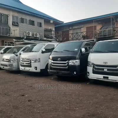 🚐 2018 Toyota HiAce Diesel Van | Spacious Interior in Apapa - Low Mileage, Great Condition
