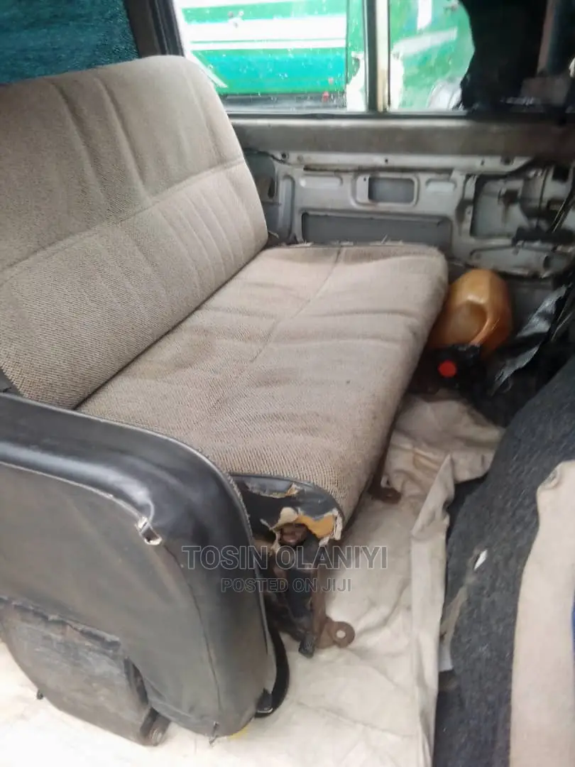 🚐 Mitsubishi L300 Versatile Van | Available in Lagos - Low Mileage & Well-Maintained