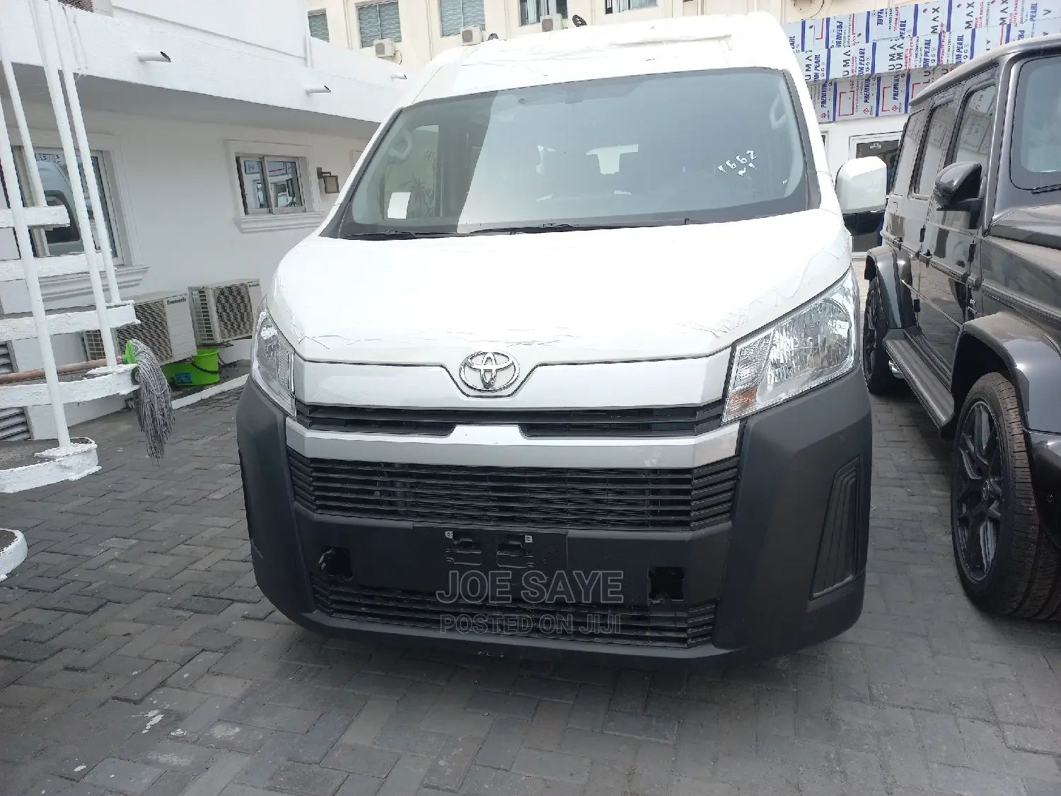🚐 Toyota HiAce Versatile Van | Available in Lagos - Low Mileage & Spacious