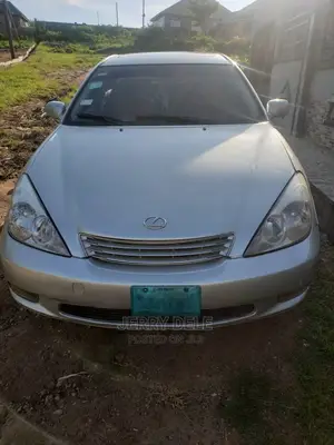 🚗 2002 Lexus ES 300 Sedan | Available in Akure - Low Mileage, Smooth Ride