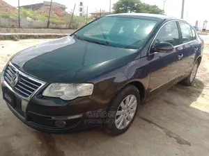 🚗 2007 Volkswagen Passat | Low Mileage Family Car in Lagos - Smooth Ride & Leather Seats