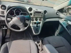 🚗 2009 Pontiac Vibe Compact Car | Available in Abuja - Spacious & Fuel Efficient - Image 3