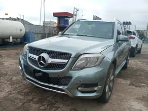🚗 2010 Mercedes-Benz GLK-Class Luxury SUV | Available in Lagos - Low Mileage, Great Condition