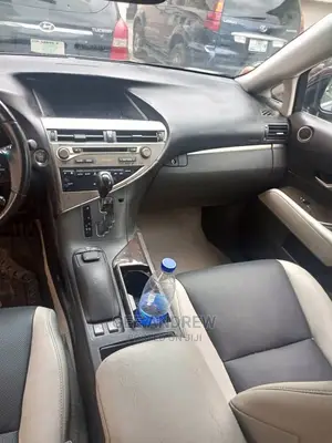 🚗 2013 Lexus RX 350 Luxury SUV | Available in Lagos - Well-Maintained & Spacious