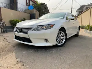 🚗 2015 Lexus ES 350 | Family-Friendly Sedan in Lagos - Low Mileage & Safe