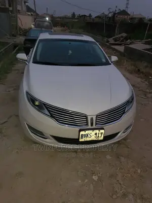 🚗 2015 Lincoln MKZ Luxury Sedan | Available in Lekki - Low Mileage & Reliable