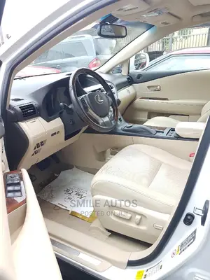 🚙 2013 Lexus RX 350 AWD | Available in Ikeja - Low Mileage & Well-Maintained - Image 3