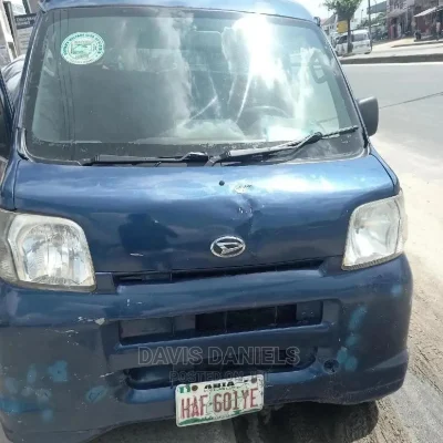 🚚 2005 Daihatsu Hijet Compact Truck | Available in Port Harcourt - Low Mileage & Economical