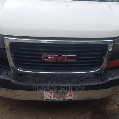 🚚 2008 GMC 4500 Diesel Truck | Available in Ojodu - Powerful & Spacious