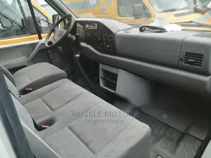 🚚 Volkswagen LT35 Diesel Truck | Available in Apapa - Spacious Cargo & Low Mileage - Image 4